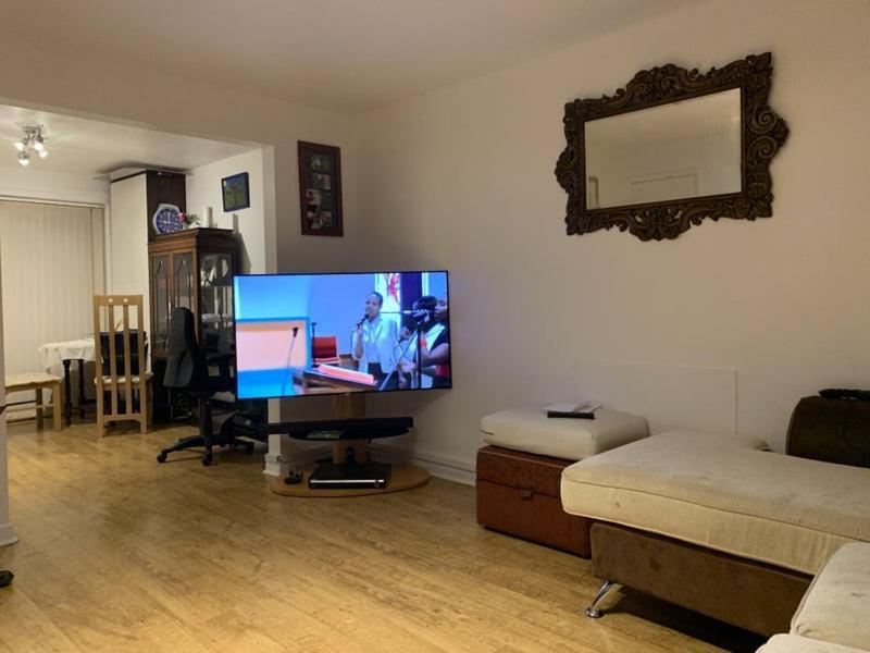 75ers private room Cheltenham Extérieur photo